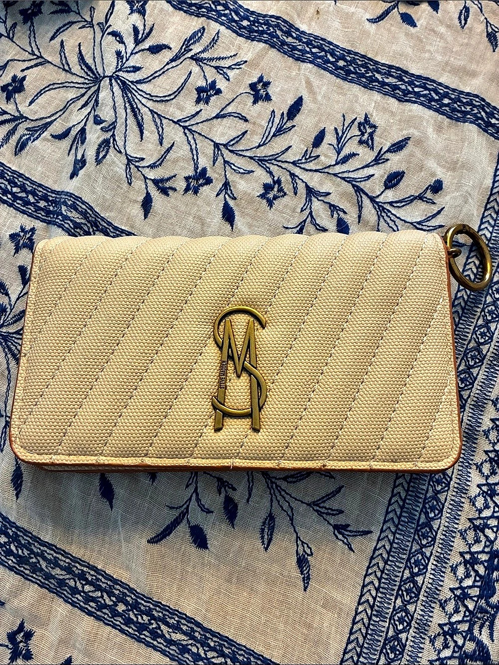 Steve Madden Quilted Wallet in Beige